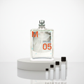 Escentric Molecules Molecule 05 – Abfüllungen in 2, 5, 10 und 20 ml vor dem Originalflakon